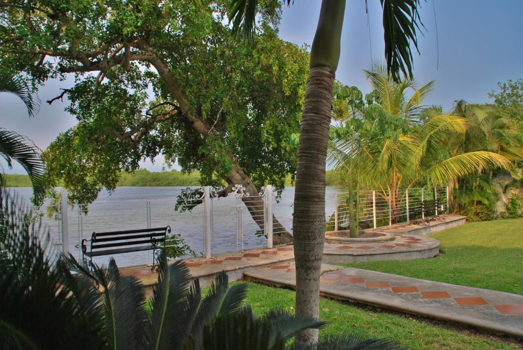 Hotel Lagoon - Pet Friendly Chetumal Exterior photo